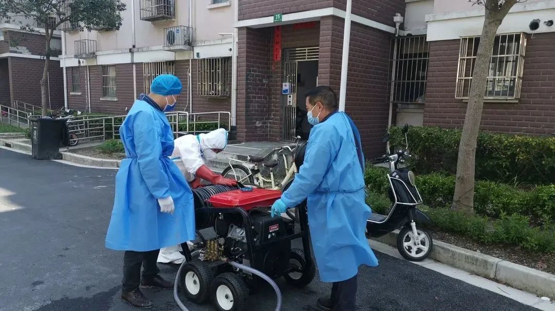 芙蓉区“芙” 务万家便民服务日暖心启幕 德政园党群服务中心小游园超热闹(图1)