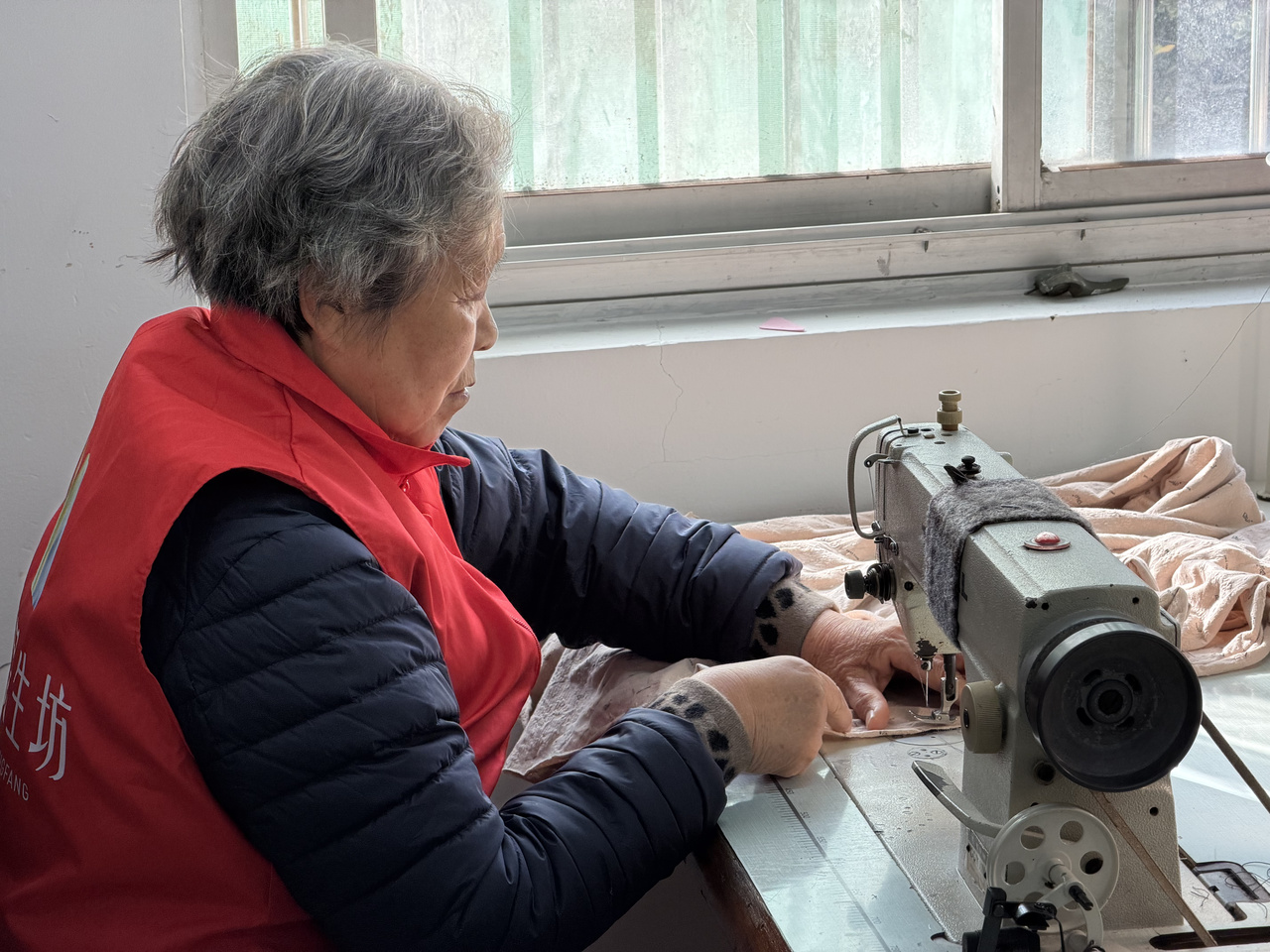 社区牵线搭桥 串联邻居们金子般的爱心