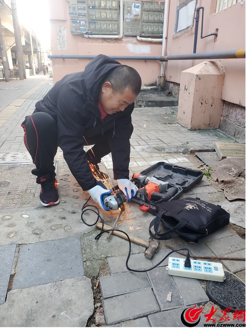 好人好事在市北市北区宁夏路街道仲家洼社区张庆新：用“匠人”精神传递文明新风尚(图1)